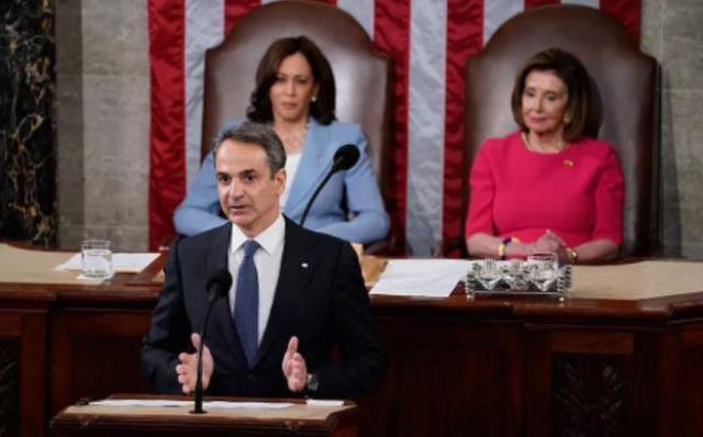 ABD Kongresi'ndeki konuşmasında Türkiye'yi hedef alan Miçotakis üç dakika boyunca ayakta alkışlandı