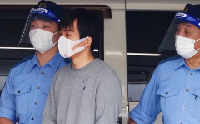 Japon yetişkin film yıldızı, ormanda çıplak şekilde ağaca bağlı halde ölü bulundu