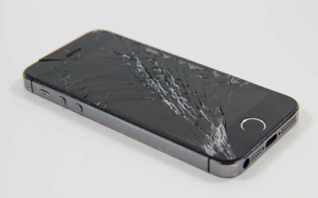 Rüyada telefon kırılması ne anlama gelir? Rüyada telefon ekranın kırılması ne demek? Rüyada telefon camının kırılması nedir?