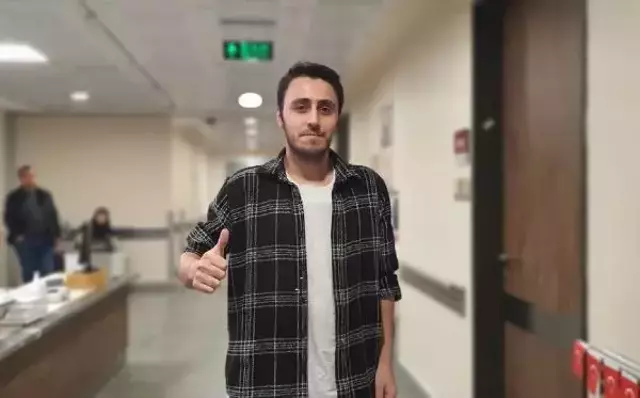 Türk doktorlardan tıp literatürüne girecek ameliyat! Kalbi açıkta bırakıp 24 saat izlediler