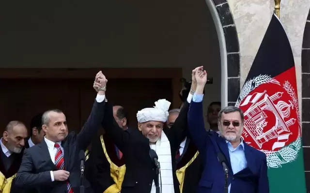 Afganistan'da sular bir türlü durulmuyor! Yardımcısı, Gani'den sonra kendisini Cumhurbaşkanı ilan etti