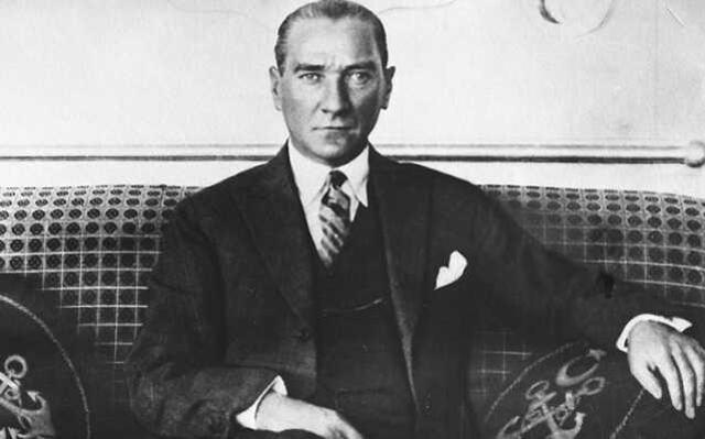 10 KASIM SÖZLERİ| Atatürk ile ilgili duygusal sözler resimli! 10 Kasım uzun, yeni durum mesajları!