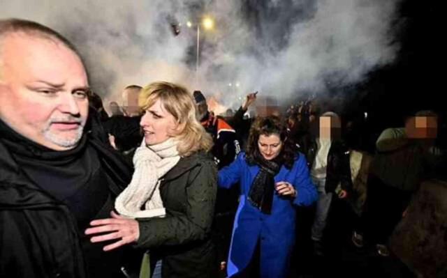 Çiftçi protestoları Avrupa'nın bir çok ülkesine yayıldı. Çiftçiler, Fransa, Almanya ve Belçika'da ana yolları