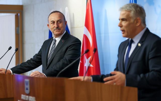 Son Dakika: Türkiye'den İsrail'e 15 yıl sonra ilk resmi ziyaret! İşte mevkidaşıyla görüşen Bakan Çavuşoğlu'nun verdiği mesaj