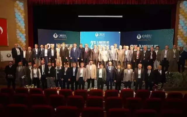 Son dakika... Ordu'da öğretim görevlilerinin midibüsü devrildi: Dekan öldü, 19 yaralı