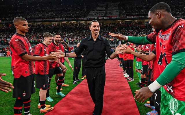 Herkesi hüngür hüngür ağlattı! Zlatan Ibrahimovic gözyaşları için futbolu bıraktı