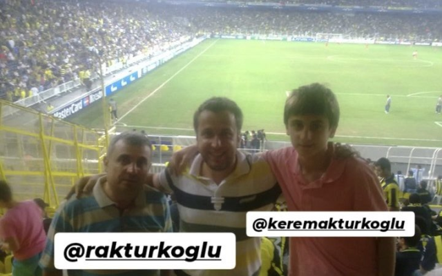 Kerem Aktürkoğlu'nun Fenerbahçe stadında izlediği maçın fotoğrafı paylaşıldı! İşte o kare