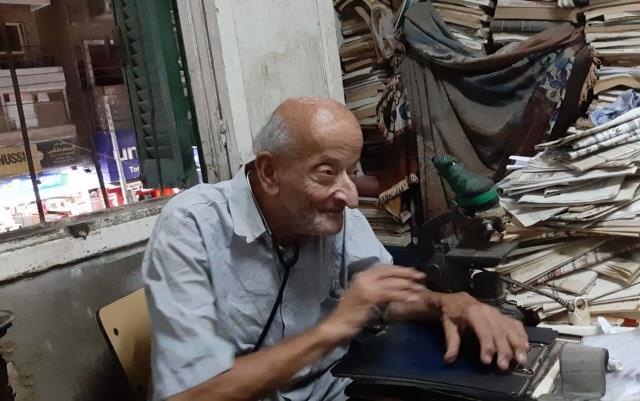 Dünyanın en zengin doktoruydu! Bir İğne ucuna tüm servetini reddedip, bambaşka biri oldu