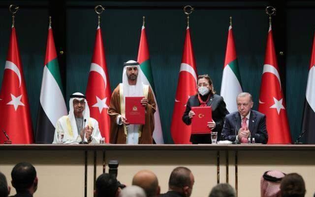 Son dakika! BAE Veliaht Prensi uzun yıllar sonra Türkiye'de! 9 alanda anlaşma imzalandı