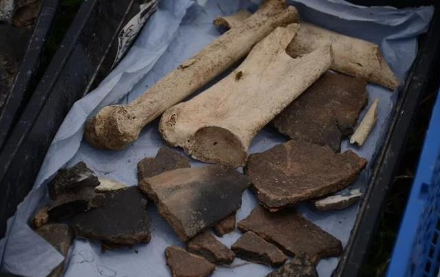 Öbür dünyada rahat etmek için adaklarıyla gömülen insanların mezardaki halleri arkeologları düşündürdü