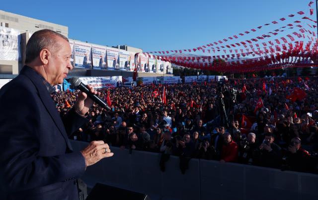 Son Dakika: Cumhurbaşkanı Erdoğan'dan CHP lideri Kılıçdaroğlu'na başörtüsü çağrısı: Sıkıyorsa gel bu işi referanduma götürelim