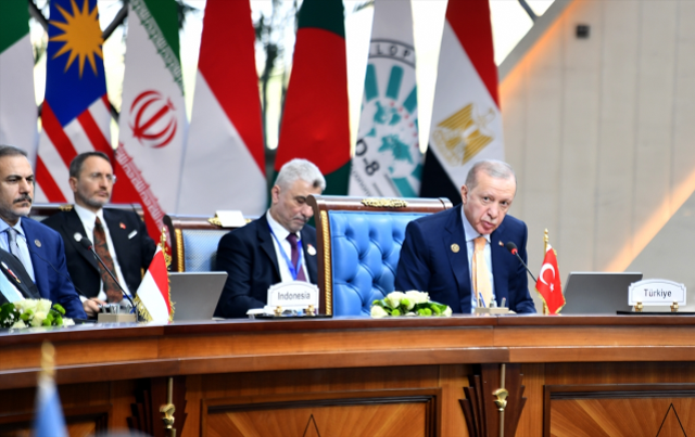 Erdoğan'ın Sisi için kullandığı ifade zirveye damga vurdu