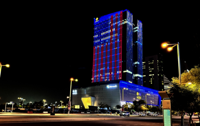 Trump'ın ziyareti nedeniyle Doha'yı ABD bayraklarıyla donattılar