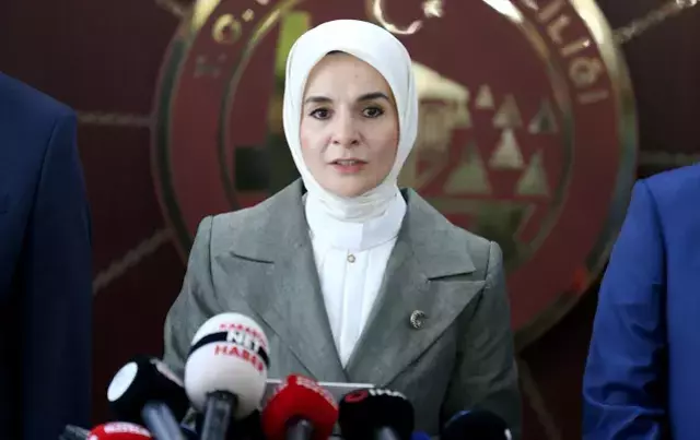 Lüks araçla Anadolu turuna çıktı