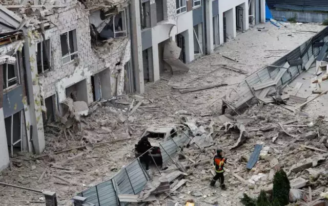 Rusya ülkenin başkentini 500 dron ve 40 füzeyle vurdu