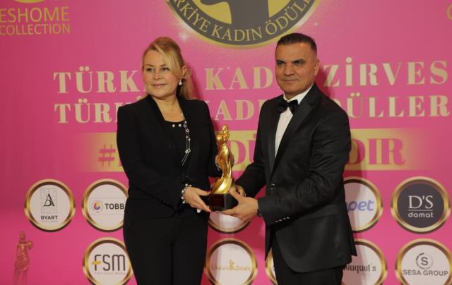 İlham veren kadınlar, Türkiye Kadın Zirvesi'nde buluştu! Ödüller, sahiplerine kavuştu