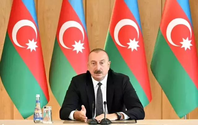 Azerbaycan Cumhurbaşkanı Aliyev, Rusya'yı Ermenistan'a baskı uygulamamakla suçladıAliyev: 'Ermenistan halen yükümlülüklerini yerine getirmiyor'