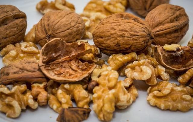 Rüyada ceviz ağacı görmek ne anlama geliyor? Rüyada yeşil ceviz ağacı görmek nedir? Rüyada büyük ceviz ağacı görmek ne demek?