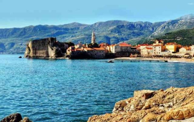 Karadağ nerede? Karadağ'a nasıl gidilir, vize istiyor mu?