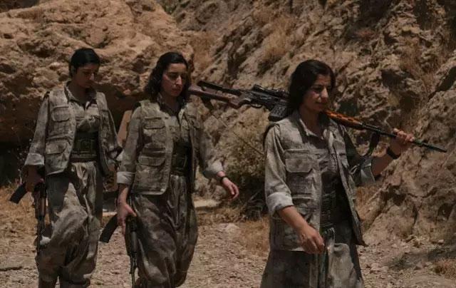 Bakan Tunç, PKK'nın silah bırakmasını böyle yorumladı: Bugün kardeşliğimize vurulan hançer çıkarıldı