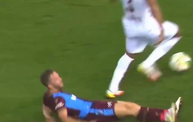 Trabzon'da yürekler ağza geldi! Acılar içinde yerde kalan Edin Visca, ambulansla hastaneye kaldırıldı