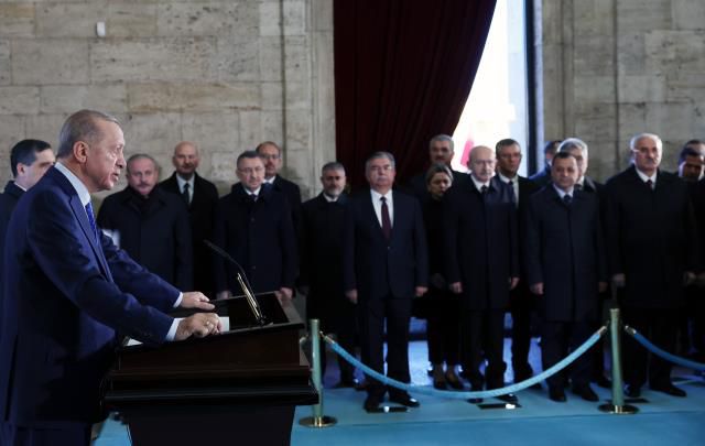 Anıtkabir'deki 10 Kasım Töreninde, Yine Slogan Atıldı: Her Yer Tayyip, Her Yer Erdoğan