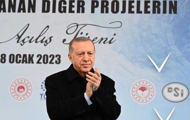 Son Dakika: Cumhurbaşkanı Erdoğan'dan kendisi için 'Aday olamaz' diyen 6'lı Masa'ya yanıt: Aday çıkaramadılar, bizim adaylığımıza çamur atıyorlar