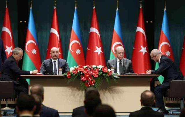 Cumhurbaşkanı Erdoğan: Azerbaycan'a desteğimiz sürecek, tarihi bir fırsat penceresi açıldı