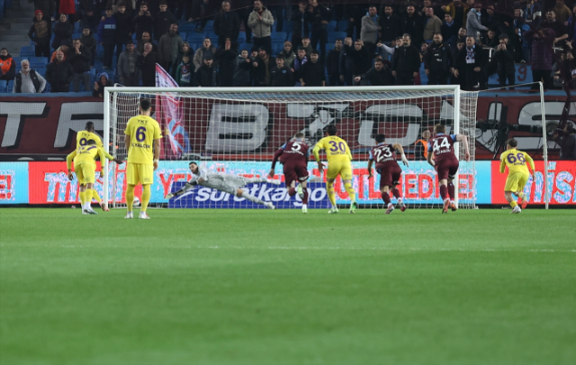 Trabzonspor, Eyüpspor'u sahasında 1-0 yendi