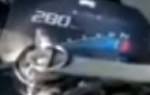 Antalya'da 280 km hız yapan motosiklet sürücüsü yakalandı