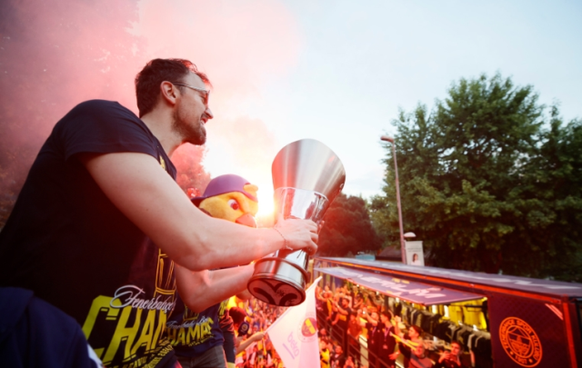 Bağdat Caddesi'nde kaç kişi geldi (Fenerbahçe Euroleague şampiyonluk kutlamaları)?