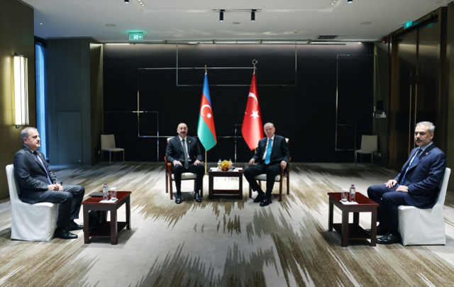 Cumhurbaşkanı Erdoğan, Aliyev ile Çin'de bir araya geldi