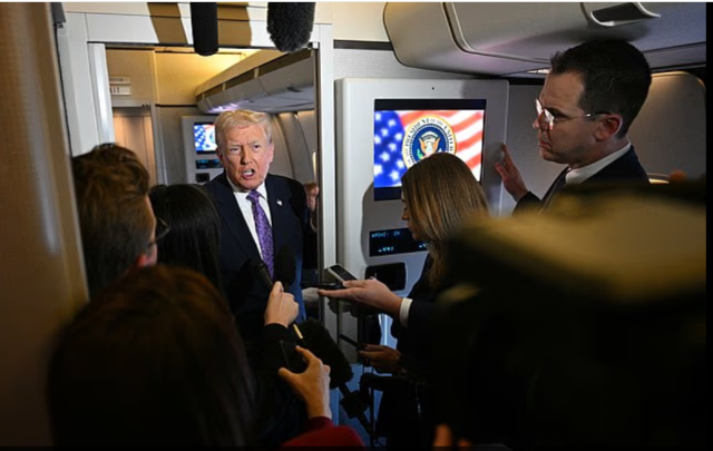 Trump MR sorularına sinirlenip muhabire ağır şekilde hakaret etti