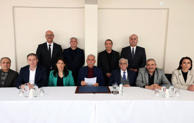 Abdullah Öcalan'a bir ziyaret daha! Heyette 3 isim var