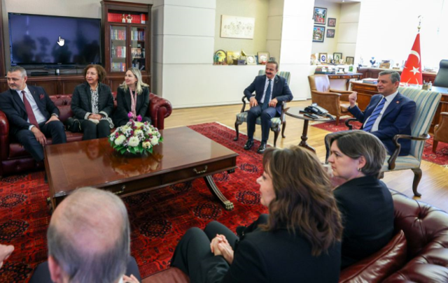 Özel'i ziyaret eden Ağıralioğlu'ndan 'CHP ile istişareleriniz devam edecek mi?' sorusuna bomba yanıt