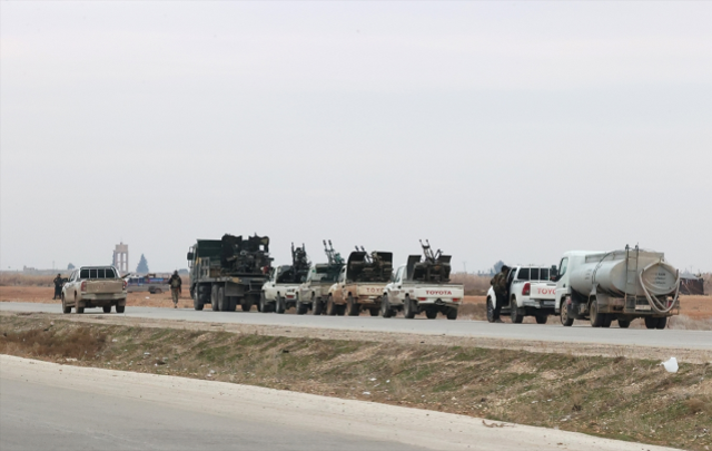 YPG/SDG unsurları Tabka'dan çekilmeye başladı, Suriye ordusu Rakka'nın kapısına dayandı