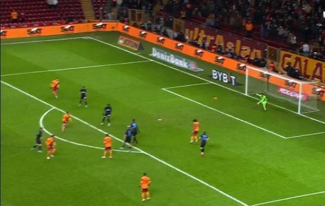 O nasıl refleks Uğurcan! Tüm Türkiye akıllara durgunluk veren bu kurtarışı konuşuyor