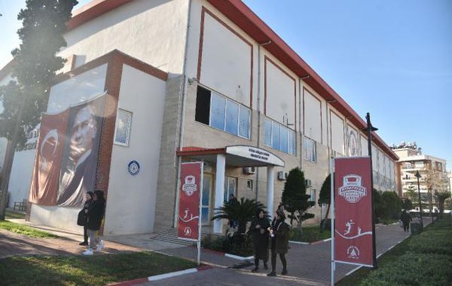 Akıllara durgunluk veren dolandırıcılık! 'Babamın vasiyeti, ücretsiz bakım yapacağım' diyerek, 30 klimayı söküp belediyeyi dolandırdı