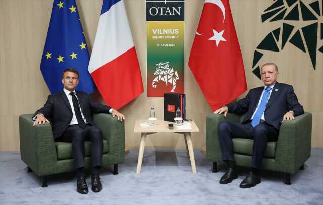 Cumhurbaşkanı Erdoğan'dan NATO Zirvesi'nde yoğun diplomasi mesaisi! Önce Macron'la sonra Sunak'la görüştü