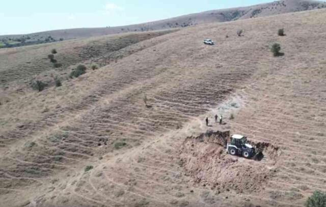 CHP heyetinden Kırşehir'deki altın arama çalışmalarına tepki: Tarım ve hayvancılık bitecek, lütfen durdurun