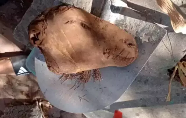 Mezarların etrafını kazan usta gördükleriyle şoke oldu! Kadın figürleri, kuzu kafaları...