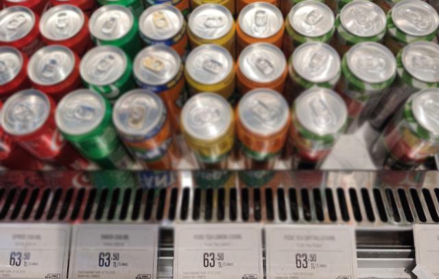 İstanbul Havalimanı'ndaki fiyatlar gündem oldu! Pizza 540 TL, su ise 31 TL'ye satılıyor