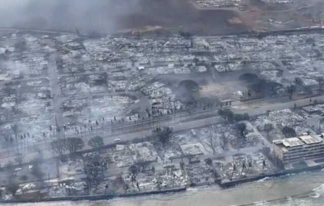 Hawaii'de 111 kişinin öldüğü yangında ihmali olduğu iddia edilen Acil Durum Yönetim Kurumu Başkanı istifa etti