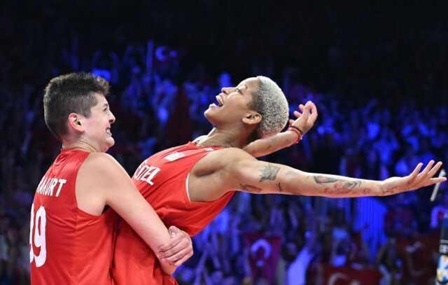 Türk spor tarihinde bir ilk! Dünya basını, Filenin Sultanları'nın şampiyonluğunu böyle gördü