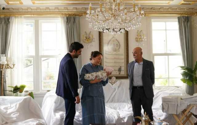 Kızılcık Şerbeti 33. bölüm fragmanı izle! Kızılcık Şerbeti yeni bölüm bölüm fragmanı yayınlandı mı? Kızılcık Şerbeti yeni bölümde neler olacak?