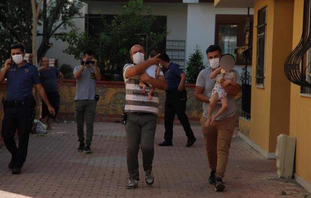 Yürek sızlatan olay! Anneleri evi terk etti, 4 çocuğu açlıktan baygın halde bulundu