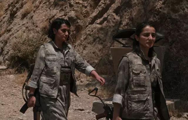 Bakan Tunç, PKK'nın silah bırakmasını böyle yorumladı: Bugün kardeşliğimize vurulan hançer çıkarıldı