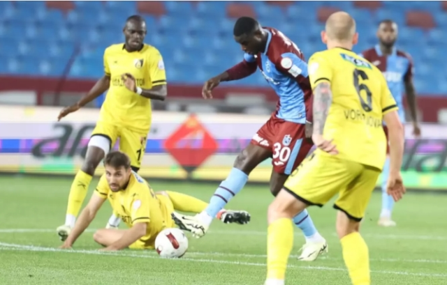 Trabzonspor 11'i! İstanbulspor Trabzonspor maç kadrosu ilk 11'ler belli oldu mu? ZTK İstanbulspor TS maç kadrosu ilk 11!