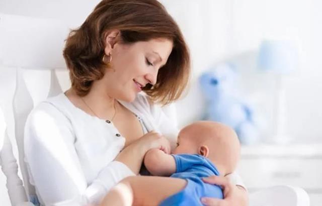 Rüyada göğsünden süt gelmesi ne anlama gelir? Diyanet'e göre rüyada göğsünden süt gelmesi nedir? Rüyada göğsünden süt gelmesi ve bebek emzirmek ne dem