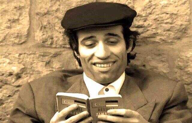 Kemal Sunal öldü mü, kaç yaşında vefat etti? Kemal Sunal ne zaman öldü, hastalığı neydi? Kemal Sunal'ın hayatı ve biyografisi! Rol aldığı filmler!